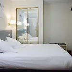 Hotel Plaza 2*