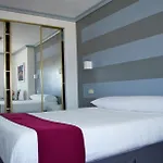 Hotel Plaza 2*
