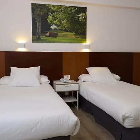 Hotel Plaza Vigo