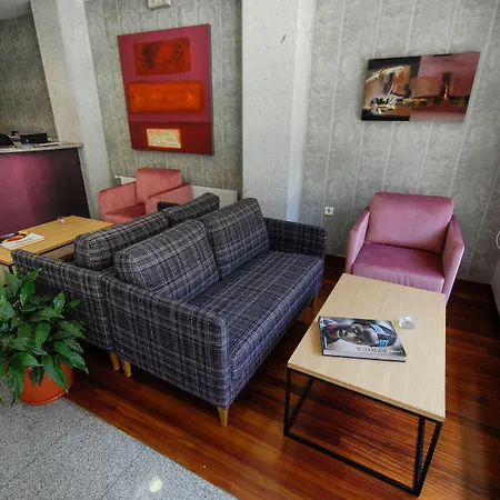 Hotel Plaza Vigo