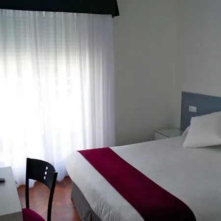 Hotel Plaza 2*