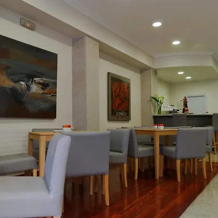 Hotel Plaza Vigo