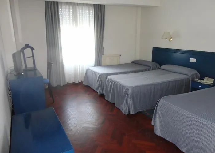 Plaza Hotel 2*